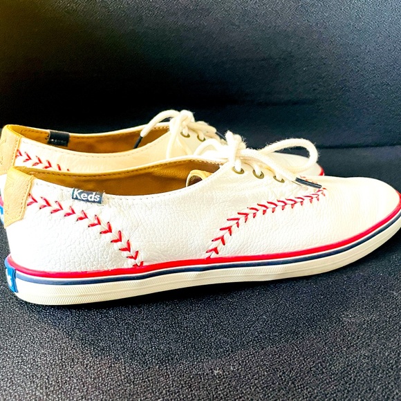 Keds Women’s Champion Leather Pennant Sneakers New Size 8.5 - Picture 4 of 10